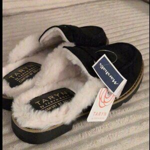 NWT Taryn Rose Dora Faux Fur Lined Mules - Black Suede - Size 7.5